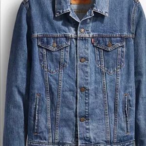 Levi’s Trucker Jacket